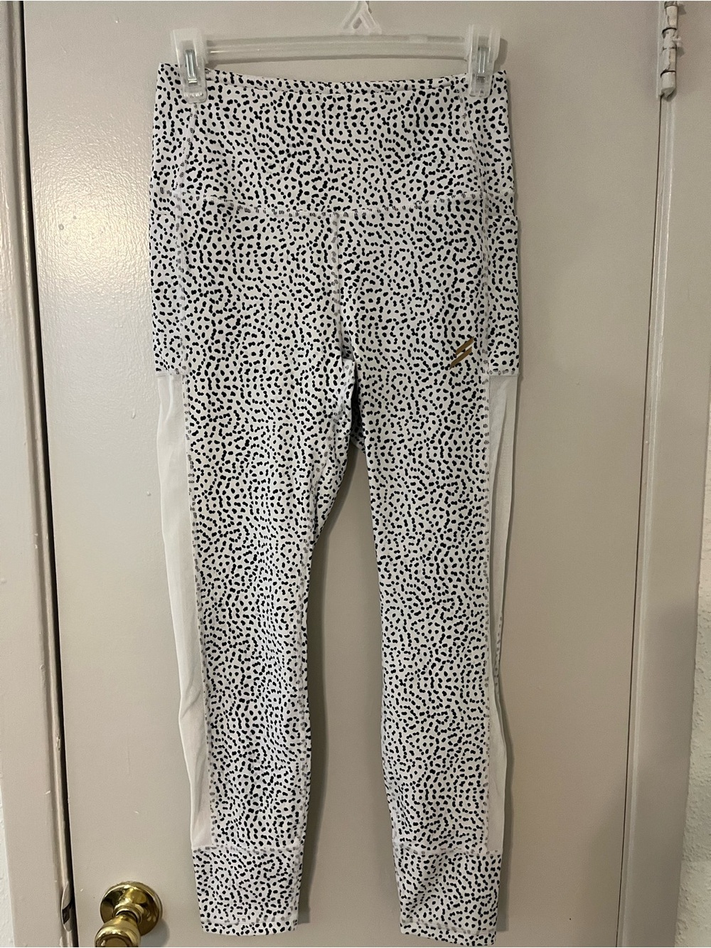 DOYOUEVEN White Leggings with Black Spot Print and White Side Panels